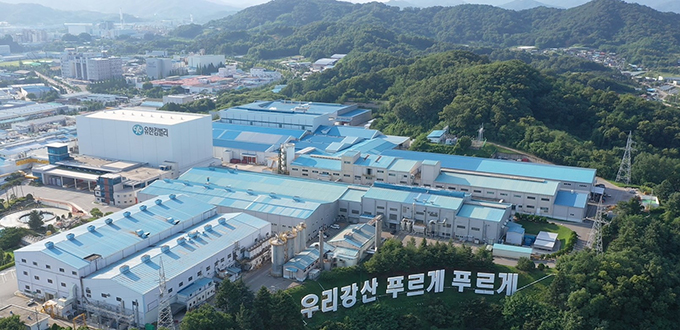 유한킴벌리 김천공장 전경 유한킴벌리 김천공장 전경