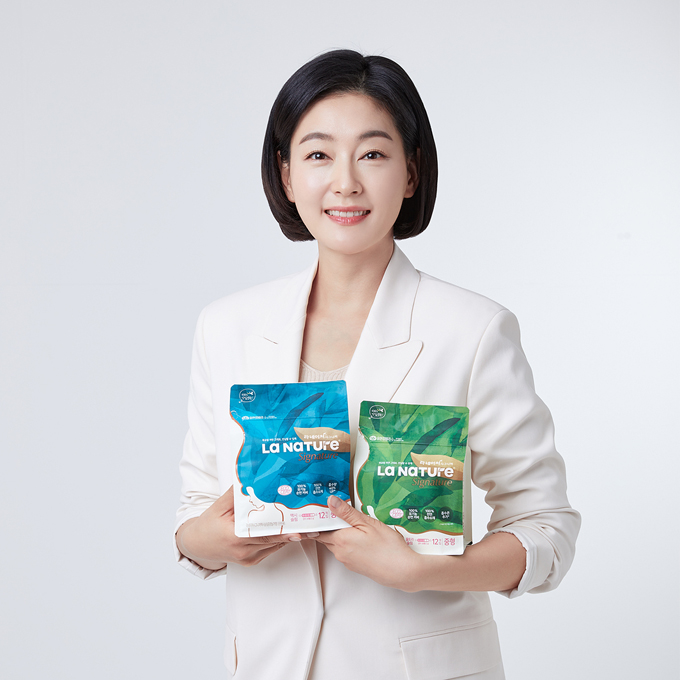 유한킴벌리, 배우 박진희와 라네이처 생리대 나눔 유한킴벌리, 배우 박진희와 라네이처 생리대 나눔